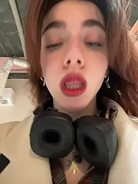 Snapshot of Lily__Belle chatting on February 15, 2025, 4:23 pm Lily Belle online show from February 15, 2025, 4:23 pm