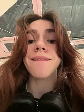 Snapshot of Lily__Belle chatting on January 25, 2025, 3:52 pm Lily Belle online show from January 25, 2025, 3:52 pm
