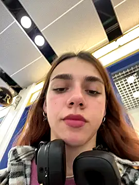 Snapshot of Lily__Belle chatting on September 10, 2025, 12:15 pm Lily Belle online show from September 10, 2025, 12:15 pm