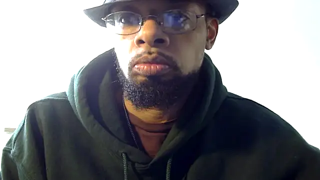 Snapshot of WhiskeyWood_DuhGOD chatting on February 5, 2025, 5:31 pm WhiskeyWood DuhGOD online show from February 5, 2025, 5:31 pm