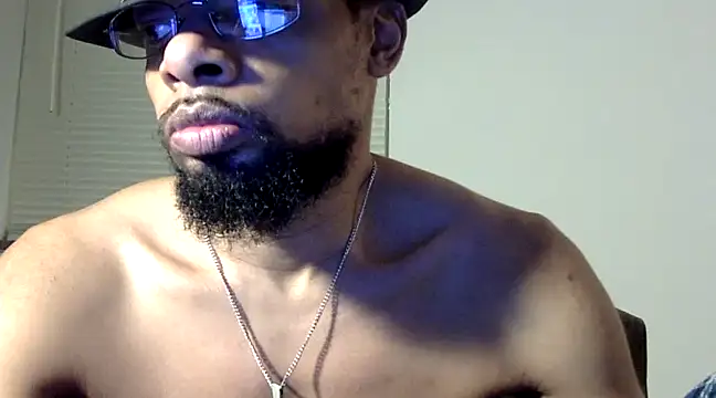 Snapshot of WhiskeyWood_DuhGOD chatting on March 15, 2025, 1:30 am WhiskeyWood DuhGOD online show from March 15, 2025, 1:30 am