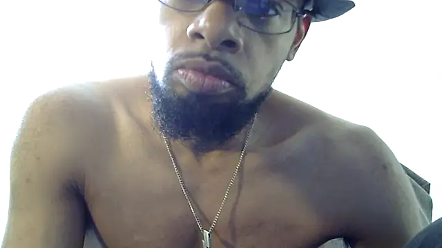 Snapshot of WhiskeyWood_DuhGOD chatting on March 11, 2025, 4:40 pm WhiskeyWood DuhGOD online show from March 11, 2025, 4:40 pm
