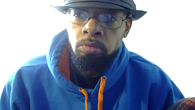 Snapshot of WhiskeyWood_DuhGOD chatting on February 14, 2025, 5:36 pm WhiskeyWood DuhGOD online show from February 14, 2025, 5:36 pm