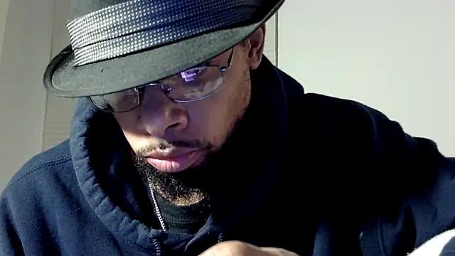 Snapshot of WhiskeyWood_DuhGOD chatting on March 3, 2025, 2:22 am WhiskeyWood DuhGOD online show from March 3, 2025, 2:22 am