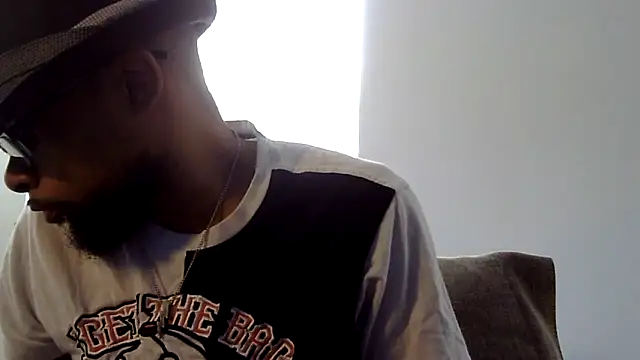Snapshot of WhiskeyWood_DuhGOD chatting on September 10, 2025, 4:39 pm WhiskeyWood DuhGOD online show from September 10, 2025, 4:39 pm