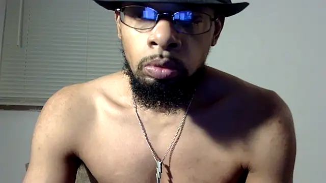 Snapshot of WhiskeyWood_DuhGOD chatting on March 22, 2025, 1:32 am WhiskeyWood DuhGOD online show from March 22, 2025, 1:32 am