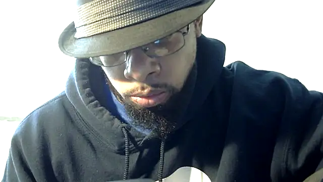 Snapshot of WhiskeyWood_DuhGOD chatting on February 4, 2025, 5:23 pm WhiskeyWood DuhGOD online show from February 4, 2025, 5:23 pm