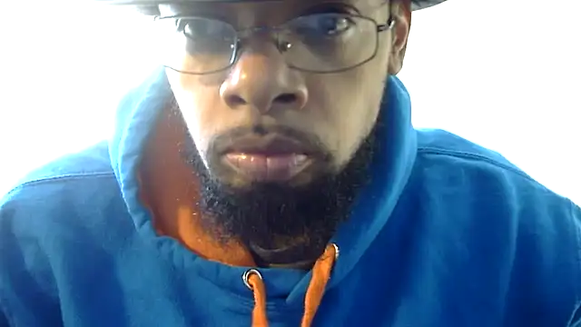 Snapshot of WhiskeyWood_DuhGOD chatting on March 21, 2025, 4:29 pm WhiskeyWood DuhGOD online show from March 21, 2025, 4:29 pm