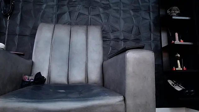 Snapshot of Agata_Darkness chatting on September 17, 2025, 6:32 pm Agata Darkness online show from September 17, 2025, 6:32 pm