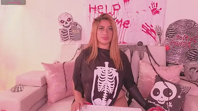 amy nicolee online show from October 29, 2025, 8:08 pm