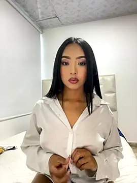 SOPHIACANDY19  online show from November 25, 2025, 10:32 pm