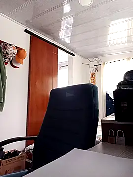 Snapshot of Samantha_Sullivan_ chatting on March 14, 2025, 1:46 pm Samantha Sullivan  online show from March 14, 2025, 1:46 pm