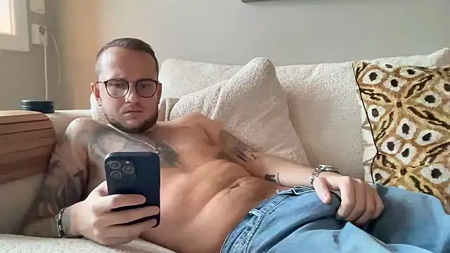 thehornyguy97 online show from November 13, 2025, 10:19 am