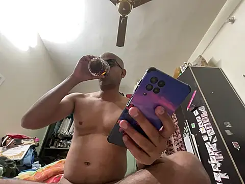 Snapshot of SammyChocolateIndian chatting on February 1, 2025, 5:58 pm SammyChocolateIndian online show from February 1, 2025, 5:58 pm