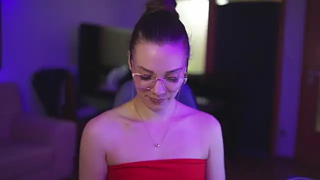 StephanieNeeson online show from February 22, 2025, 10:09 pm