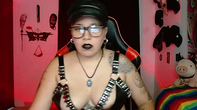Snapshot of LilithSharon chatting on June 28, 2026, 5:30 pm LilithSharon online show from June 28, 2026, 5:30 pm