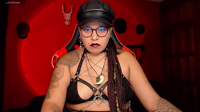 LilithSharon online show from December 6, 2024, 7:17 pm