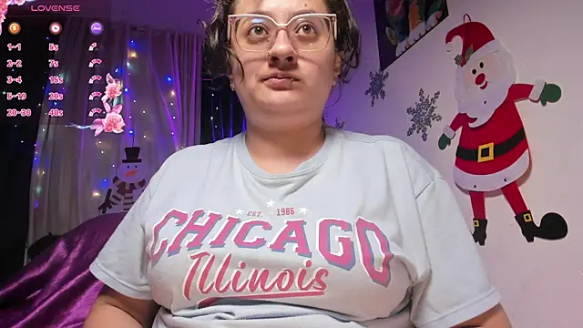 Snapshot of AnnieBigBoobs chatting on December 21, 2024, 11:45 pm AnnieBigBoobs online show from December 21, 2024, 11:45 pm