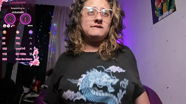 Snapshot of AnnieBigBoobs chatting on January 7, 2025, 11:03 pm AnnieBigBoobs online show from January 7, 2025, 11:03 pm