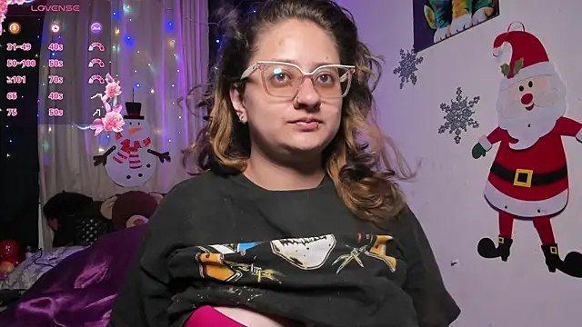 Snapshot of AnnieBigBoobs chatting on December 12, 2024, 10:31 pm AnnieBigBoobs online show from December 12, 2024, 10:31 pm