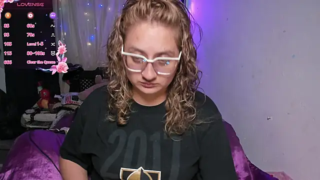 Snapshot of AnnieBigBoobs chatting on January 25, 2025, 9:25 pm AnnieBigBoobs online show from January 25, 2025, 9:25 pm