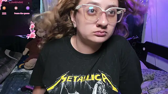 Snapshot of AnnieBigBoobs chatting on February 20, 2025, 10:26 pm AnnieBigBoobs online show from February 20, 2025, 10:26 pm