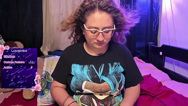 Snapshot of AnnieBigBoobs chatting on September 11, 2025, 2:00 am AnnieBigBoobs online show from September 11, 2025, 2:00 am