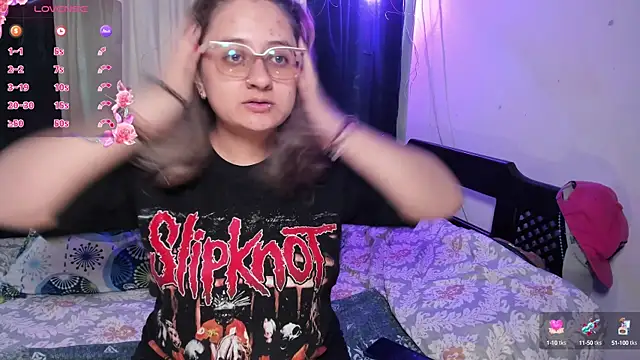 Snapshot of AnnieBigBoobs chatting on March 13, 2025, 9:05 pm AnnieBigBoobs online show from March 13, 2025, 9:05 pm