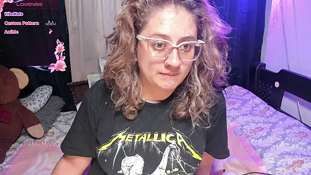 Snapshot of AnnieBigBoobs chatting on March 22, 2025, 10:48 pm AnnieBigBoobs online show from March 22, 2025, 10:48 pm