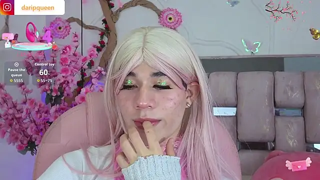 DaripQueen online show from March 17, 2026, 1:36 pm