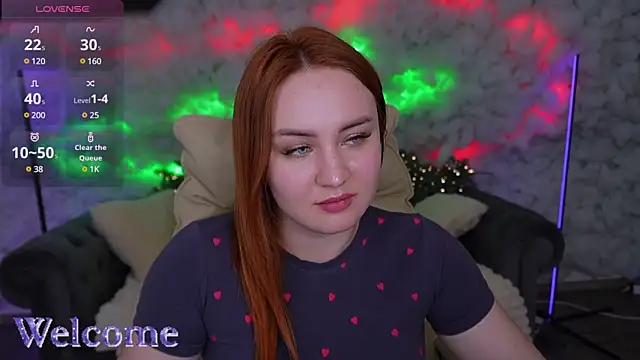 LovelyBell online show from February 4, 2025, 12:55 pm