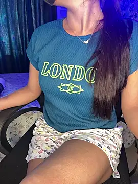 Hot royalbhabhi online show from March 13, 2026, 9:25 am