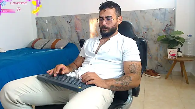 hanz col online show from November 6, 2025, 11:25 am