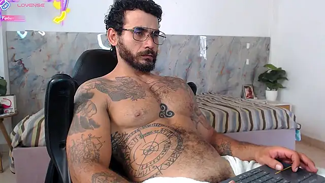 Snapshot of hanz_col chatting on May 14, 2026, 4:37 pm hanz col online show from May 14, 2026, 4:37 pm