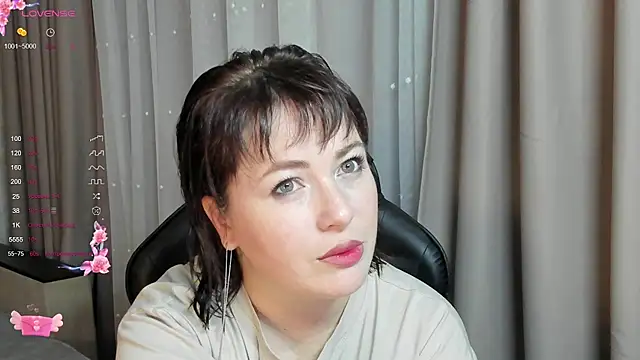 Snapshot of Victoria_Di chatting on September 28, 2025, 2:57 pm Victoria Di online show from September 28, 2025, 2:57 pm