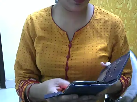 l l ish online show from March 22, 2025, 5:17 am