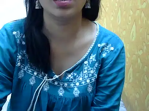 l l ish online show from March 1, 2025, 7:30 am