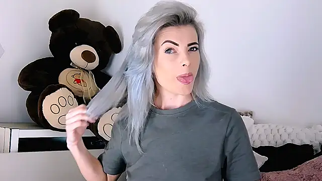 Aly girl1 online show from April 9, 2026, 9:59 am