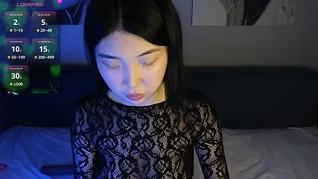 emili blanc online show from September 19, 2025, 2:37 am