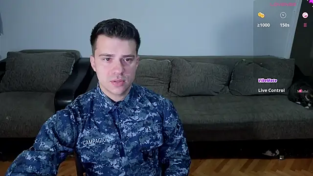 Snapshot of JohnnyStepBro chatting on October 30, 2025, 7:00 pm JohnnyStepBro online show from October 30, 2025, 7:00 pm