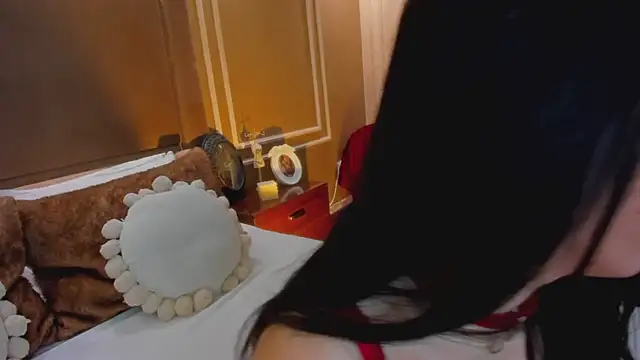 Snapshot of MadilynFox chatting on March 6, 2025, 1:37 am MadilynFox online show from March 6, 2025, 1:37 am