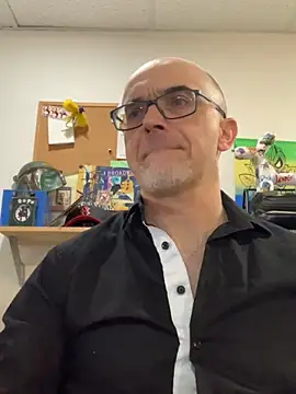 Snapshot of MaxVain chatting on March 20, 2025, 4:31 pm MaxVain online show from March 20, 2025, 4:31 pm