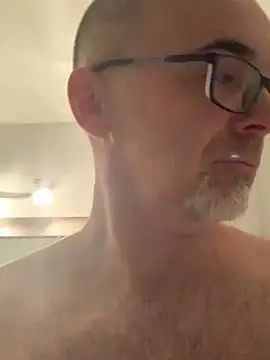 Snapshot of MaxVain chatting on February 5, 2025, 4:48 am MaxVain online show from February 5, 2025, 4:48 am