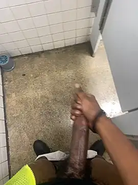 Snapshot of zeekBbc chatting on January 22, 2025, 6:52 pm zeekBbc online show from January 22, 2025, 6:52 pm