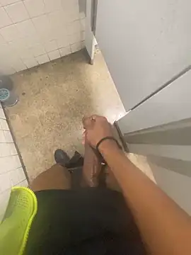 Snapshot of zeekBbc chatting on February 9, 2025, 11:36 pm zeekBbc online show from February 9, 2025, 11:36 pm