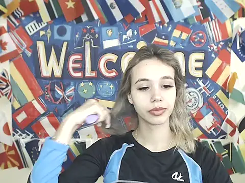  StAcY online show from September 22, 2025, 6:19 am