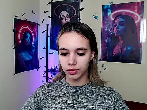  StAcY online show from September 18, 2025, 6:27 am