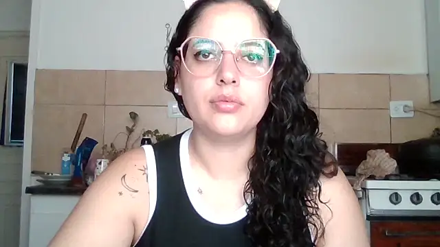 babyluna939 online show from February 20, 2026, 2:41 pm