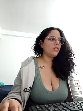 babyluna939 online show from April 28, 2026, 11:42 pm