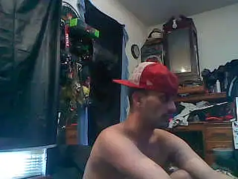 Snapshot of slinginbigD chatting on March 8, 2025, 5:43 pm slinginbigD online show from March 8, 2025, 5:43 pm